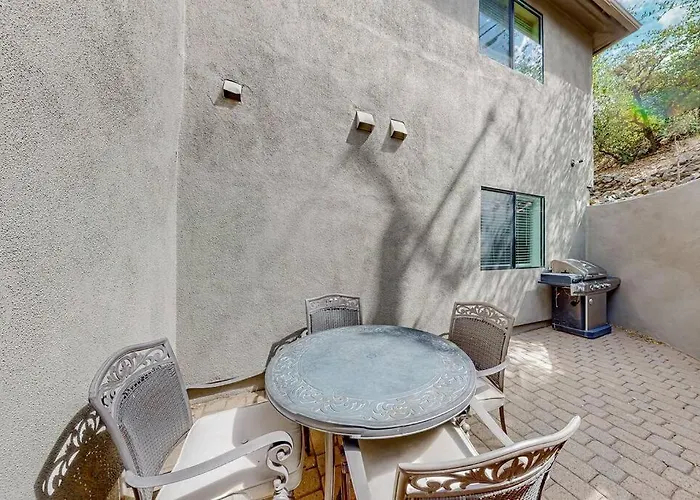 Elegant Among The Pines-views, Near Downtown Holiday home Prescott